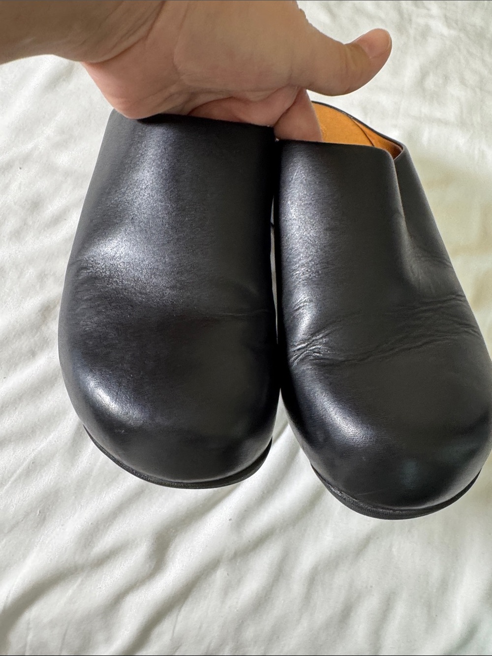 Fitflop Shuv Women’s Black Leather Slip-On Clogs with Tan Insole Sz 10 - Picture 5 of 7